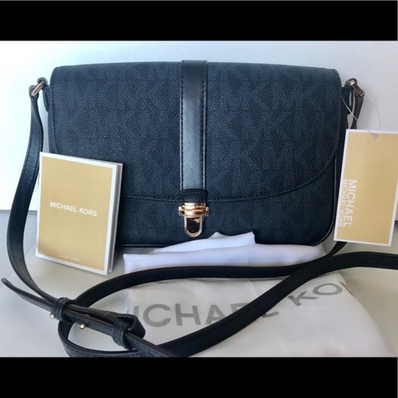 Michael Kors Charlton Logo Large Cross Body Bag - Picture 4 of 7